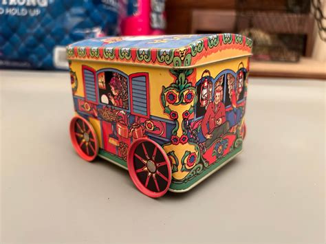 metal box genuine dodo 1983 gypsy rosa|Vintage 1983 metal box Genuine DoDo Tin Gypsy Rosa.